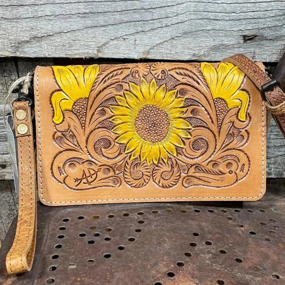 NWT New American Darling Sunflower Tooled Clutch Women Bag